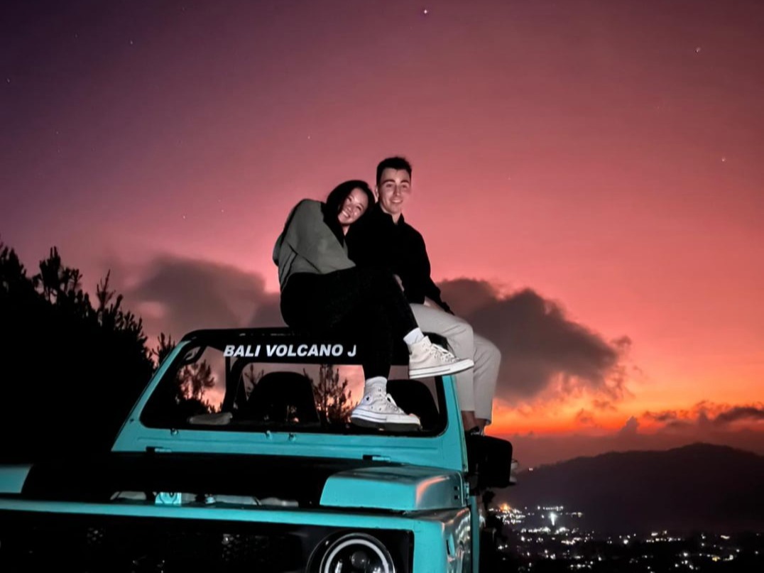 Diedi Bali Driver - Enjoy beautiful sunrise